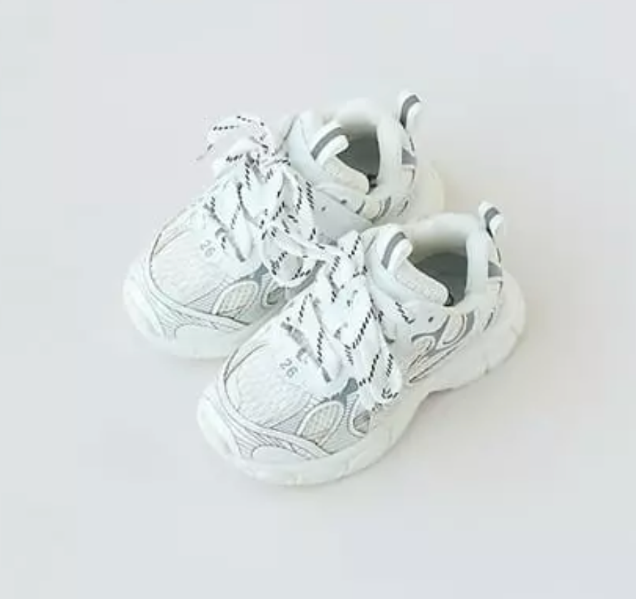 Mia Sneakers, White