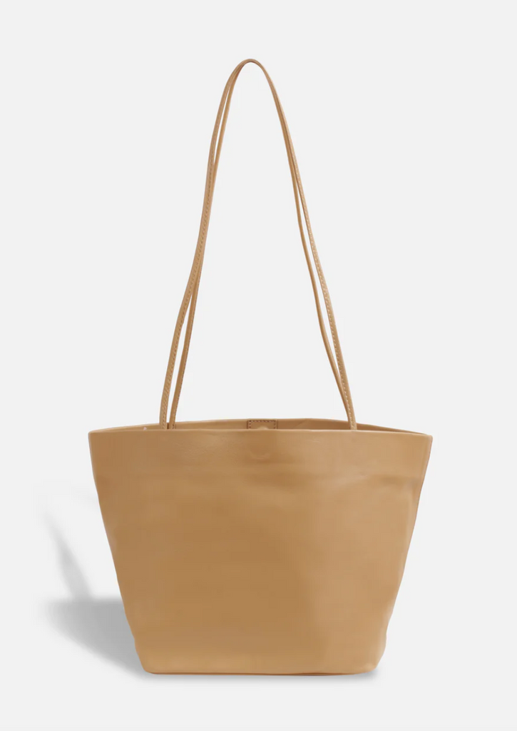 Relaxed Basket, Camel